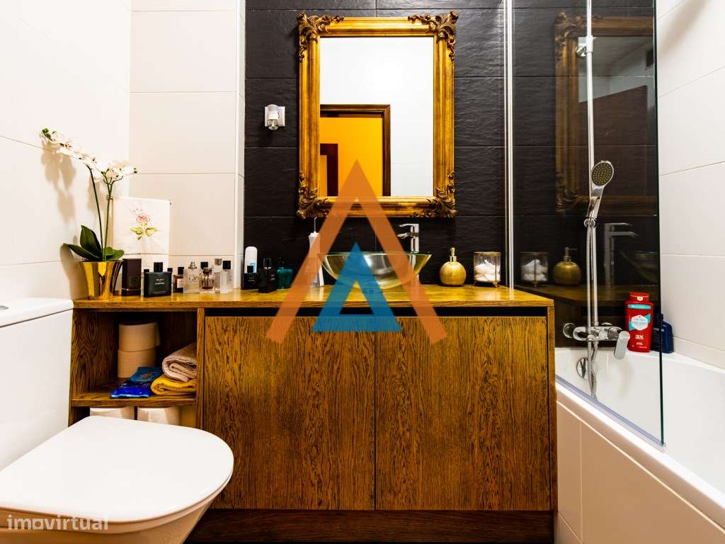 Excelente T2 - São João da Madeira-17