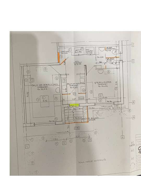 Se vinde 1/2 din Cabinet stomatologic, parter, 42,88mp, antifonat soni - Imagine principală: 2/12