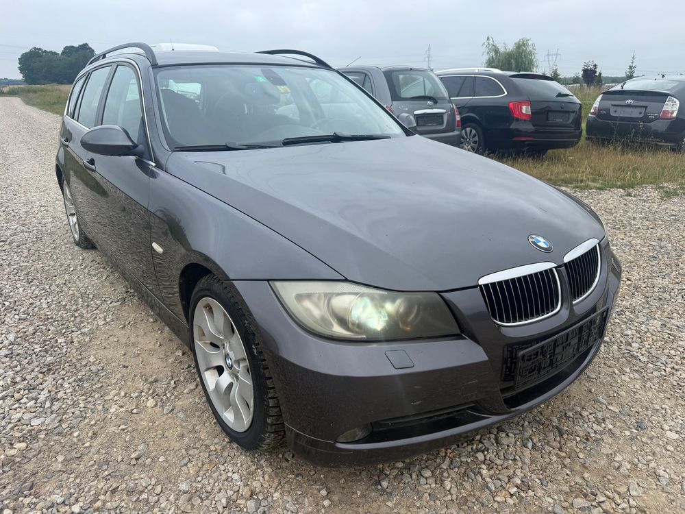 BMW 3 Series E90/E91/E92/E93 (2005-2012) 325xi 2006