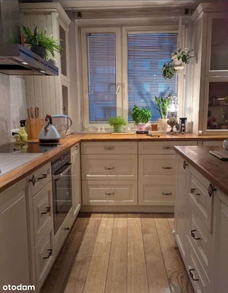 Atrakcyjne, przytulne 4-pokojowe na Bielanach-5