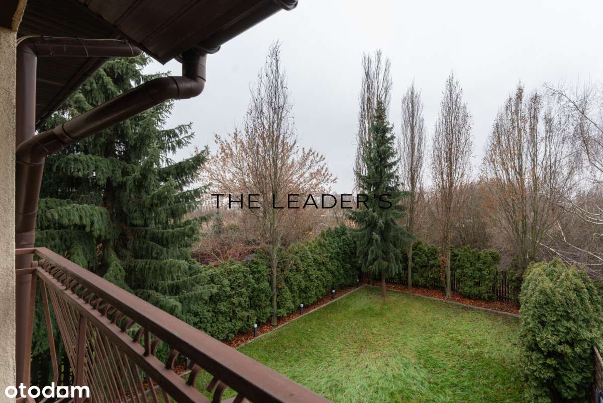 Rodzinny dom po remoncie | Ogródek, garaż, metro-16