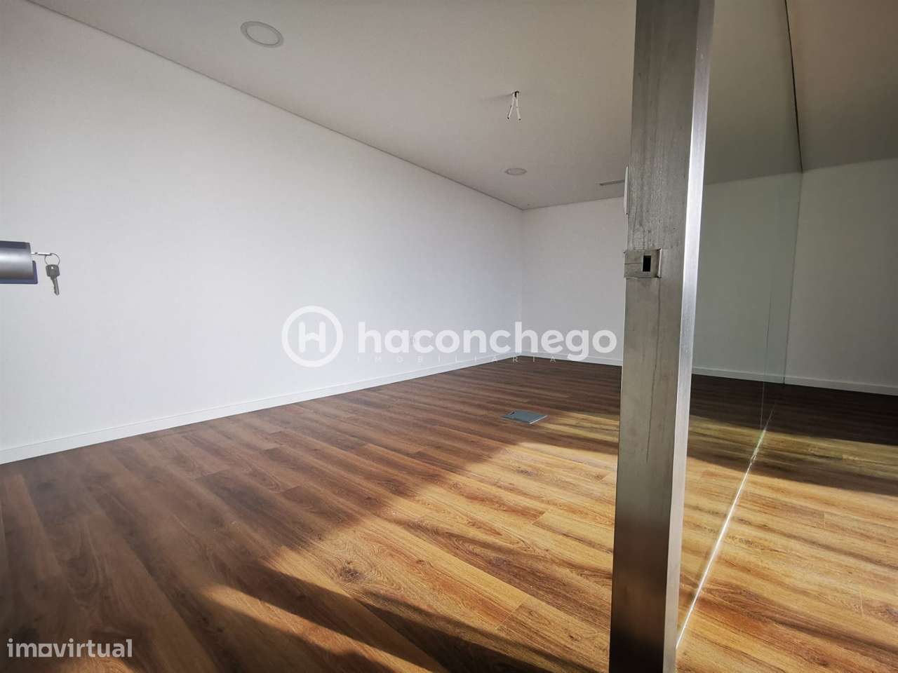 Pavilhão industrial com 483 m2 em Lijó, Barcelos-18