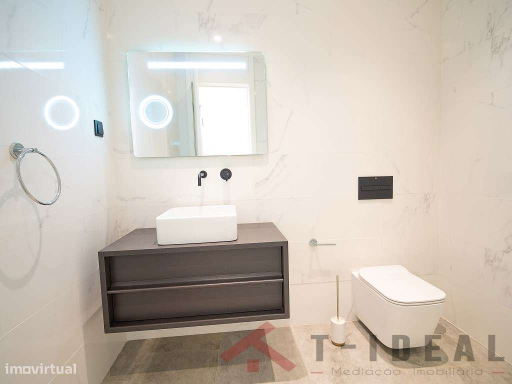 Apartamento T3 no Centro da Lourinhã-38