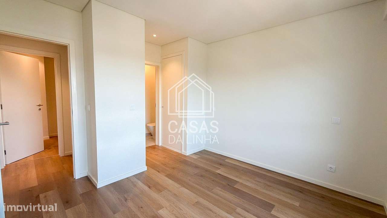 Apartamento T4 novo no Lumiar-15