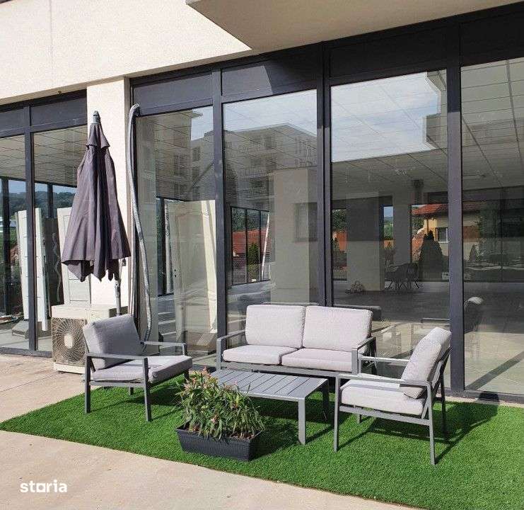 Spatiu comercial, open space, 330 mp, suprafata vitrata 90% - Imagine principală: 4/4