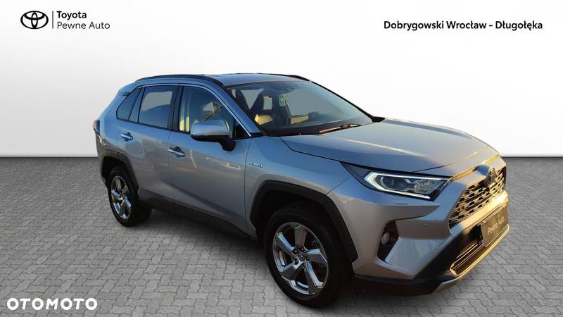 Toyota RAV4 - 1