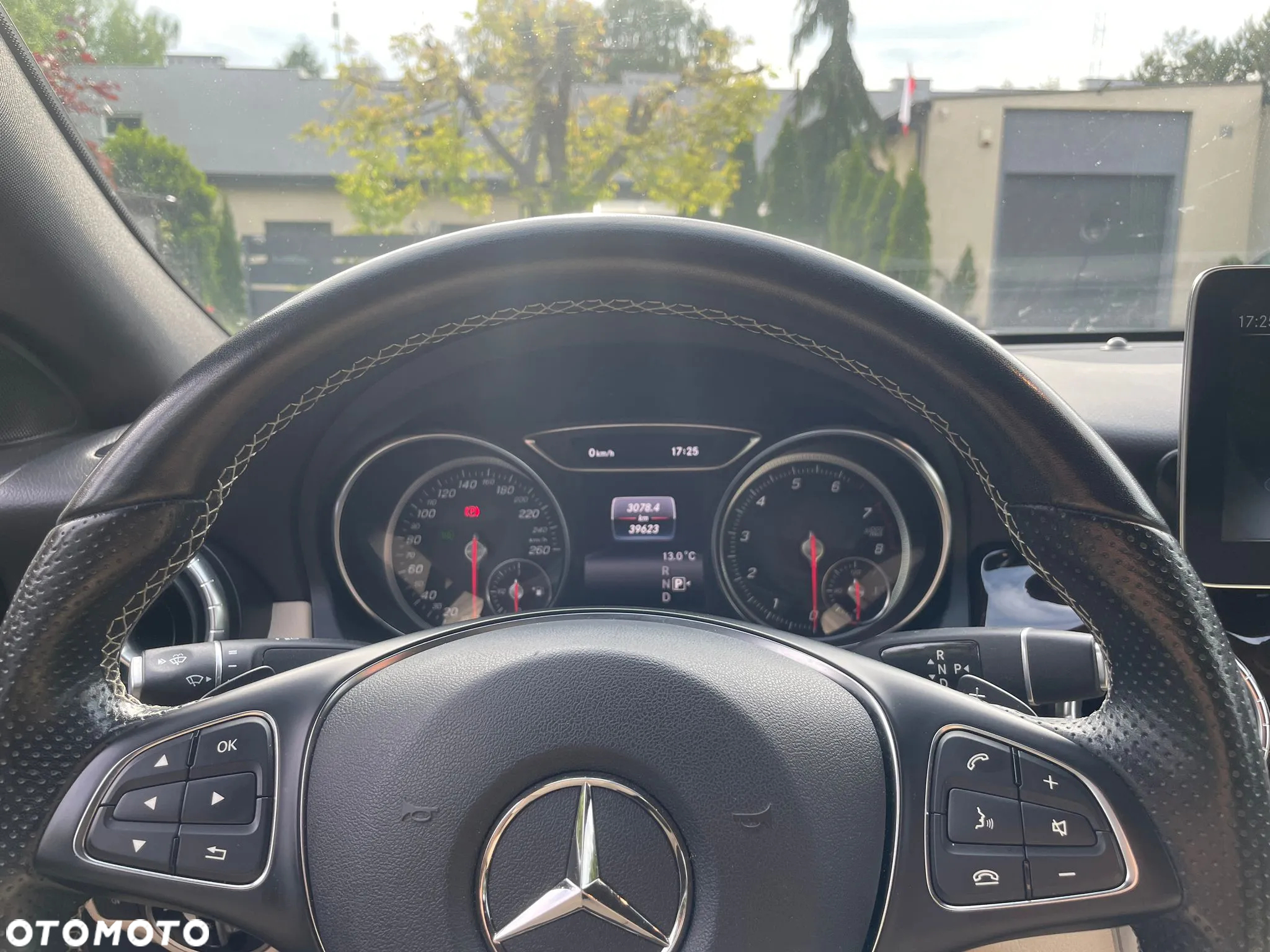 Mercedes-Benz CLA 250 7G-DCT Urban - 13