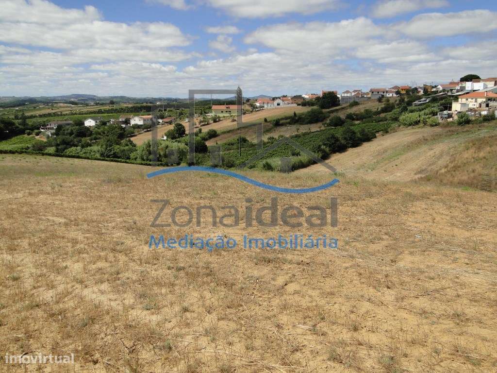 Terreno localizado em Penafirme da Ventosa, Alenquer-2