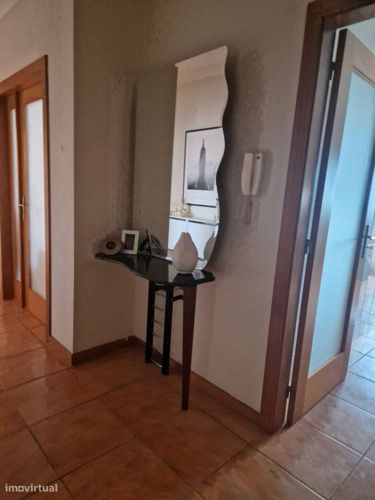 Apartamento t1 com garagem - Grande imagem: 5/13