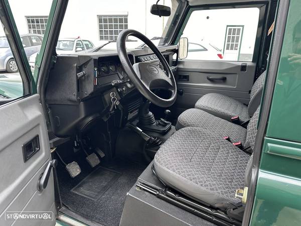 Land Rover Defender 90 2.5 TD5 Metal Top - 13