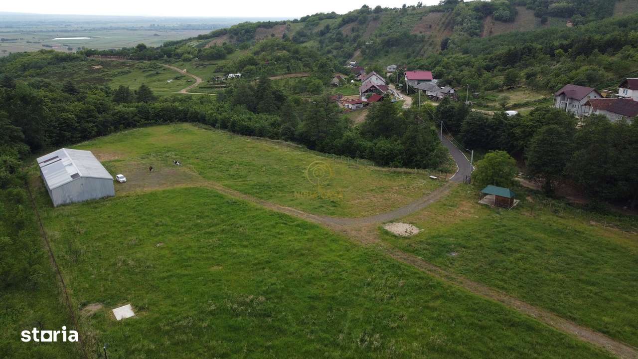 De vanzare Proprietate Unica In Maramures la 20km de Baia Mare - Imagine principală: 5/10