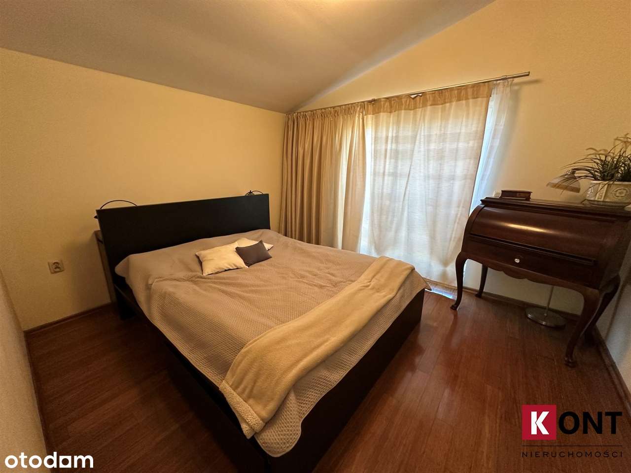 Stary Bieżanów/ cześć domu / 3 mieszkania/ garaż-4