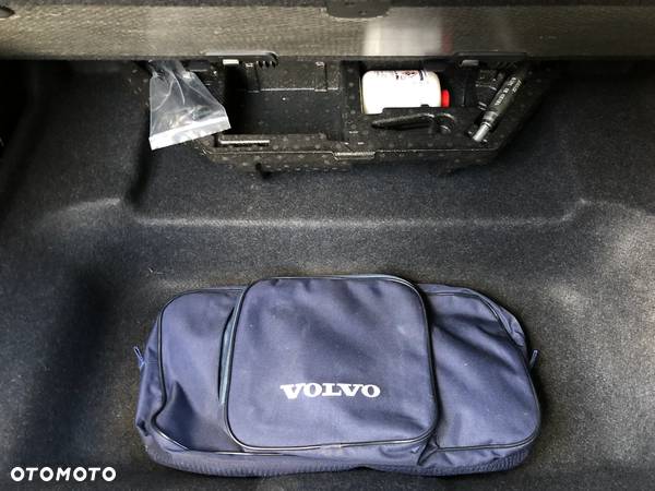 Volvo XC 40 T5 AWD Momentum - 33