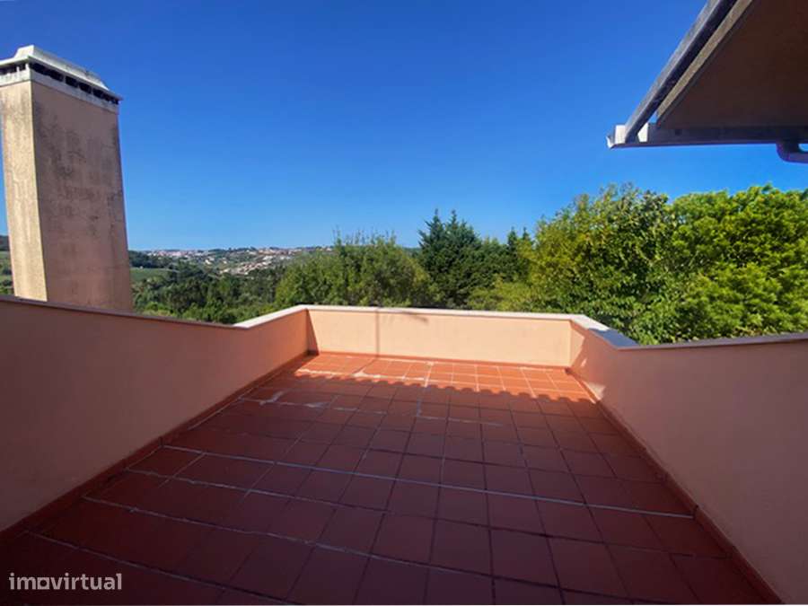 Moradia T5 grande propriedade, pleno campo, arredores Caldas da Rainha-40