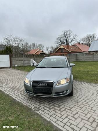 Audi A4 - 1