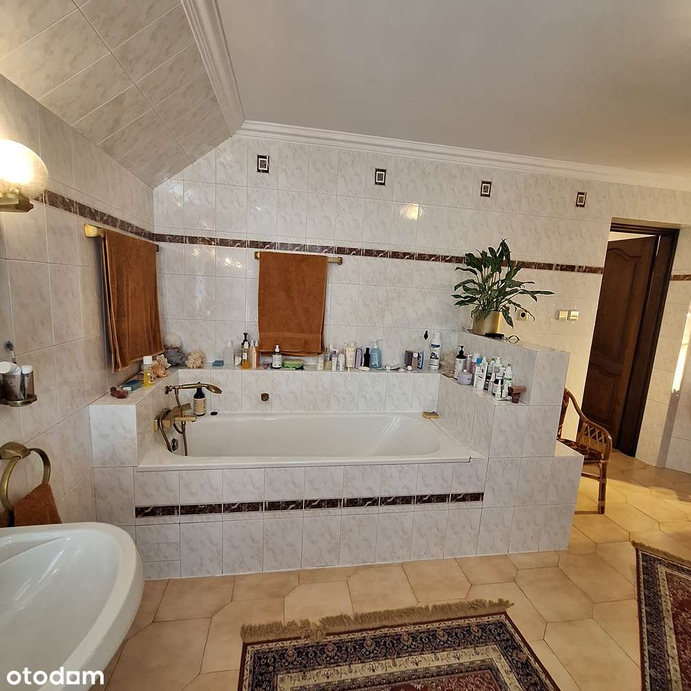 Dom wolnostojący 630m2 na Woli Justowskiej-6