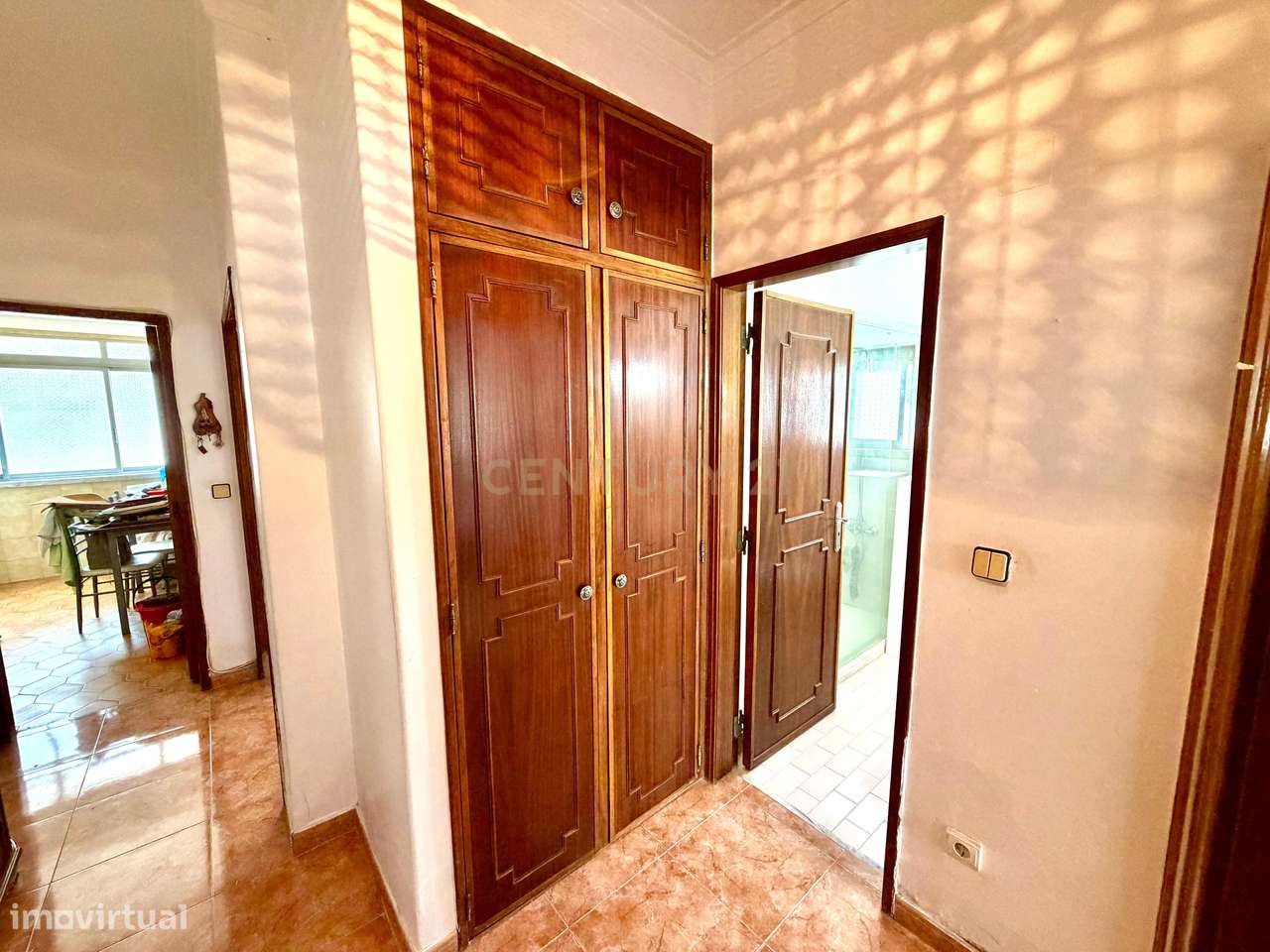T2 Luminoso em Mem Martins | R/C com Boas Áreas e Zona Tranquila-14