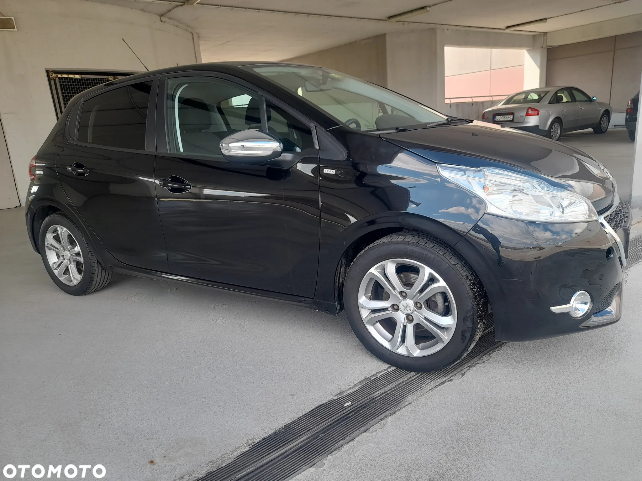 Peugeot 208 1.2 VTi Allure - 2