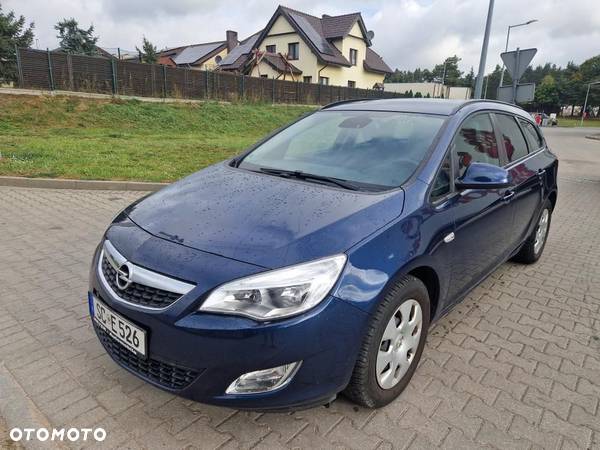 Opel Astra IV 1.6 Enjoy - 1