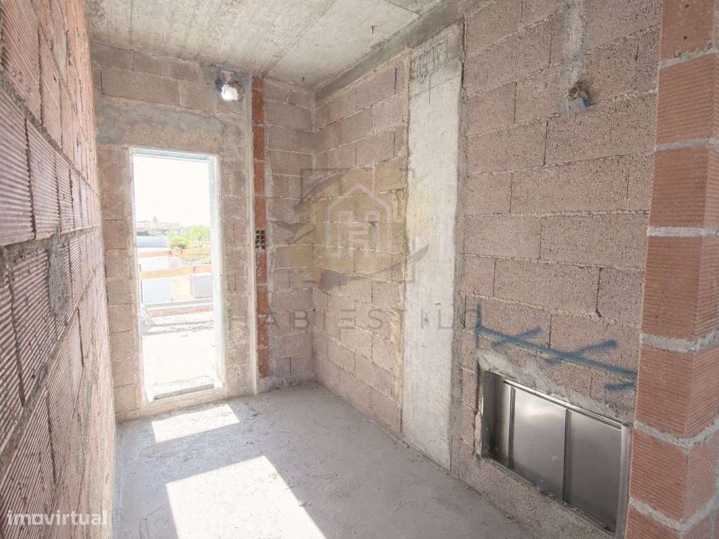 Moradia Nova T4 com Piscina em Azeitão- Vista Serra da Arrábida-14