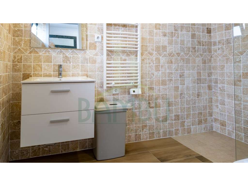 Moledo - Andar Moradia T2 duplex com vista mar-15