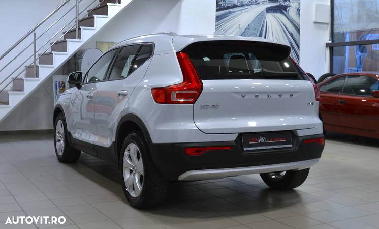 Volvo XC 40 D4 AWD Geartronic Momentum Pro - 7