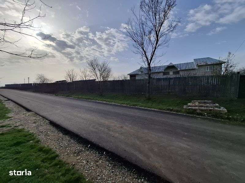 Casa cu teren de vanzare, com.Perieti, jud OLT - Imagine principală: 4/7