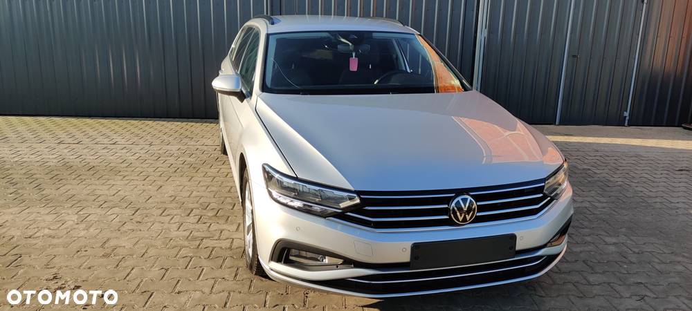 Volkswagen Passat 2.0 TDI EVO Essence DSG - 1