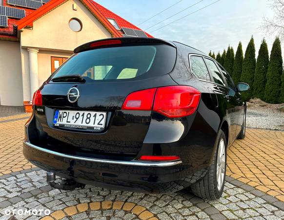 Opel Astra IV 1.4 T Cosmo - 24