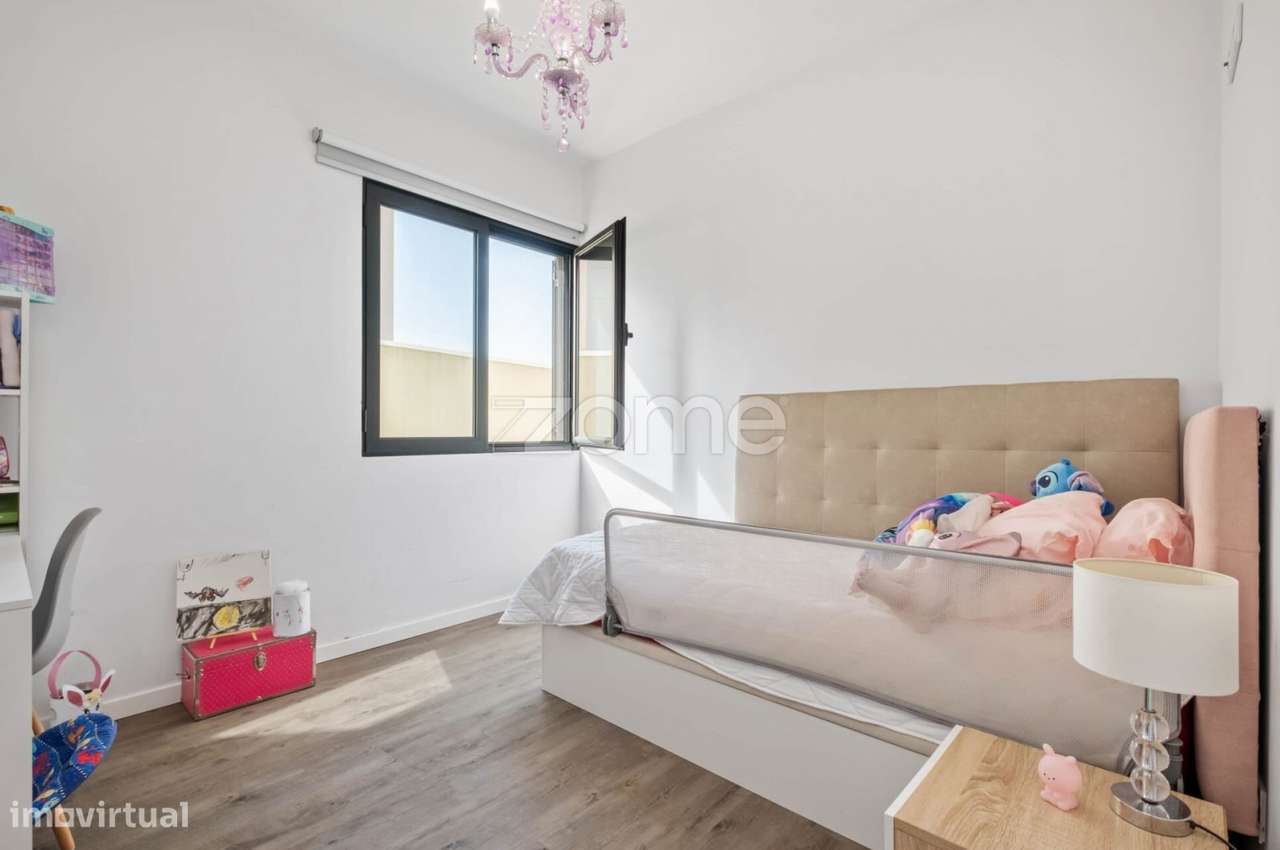 Moradia T3 em Santo António | Conforto, Localização e Estilo de Vid...-15