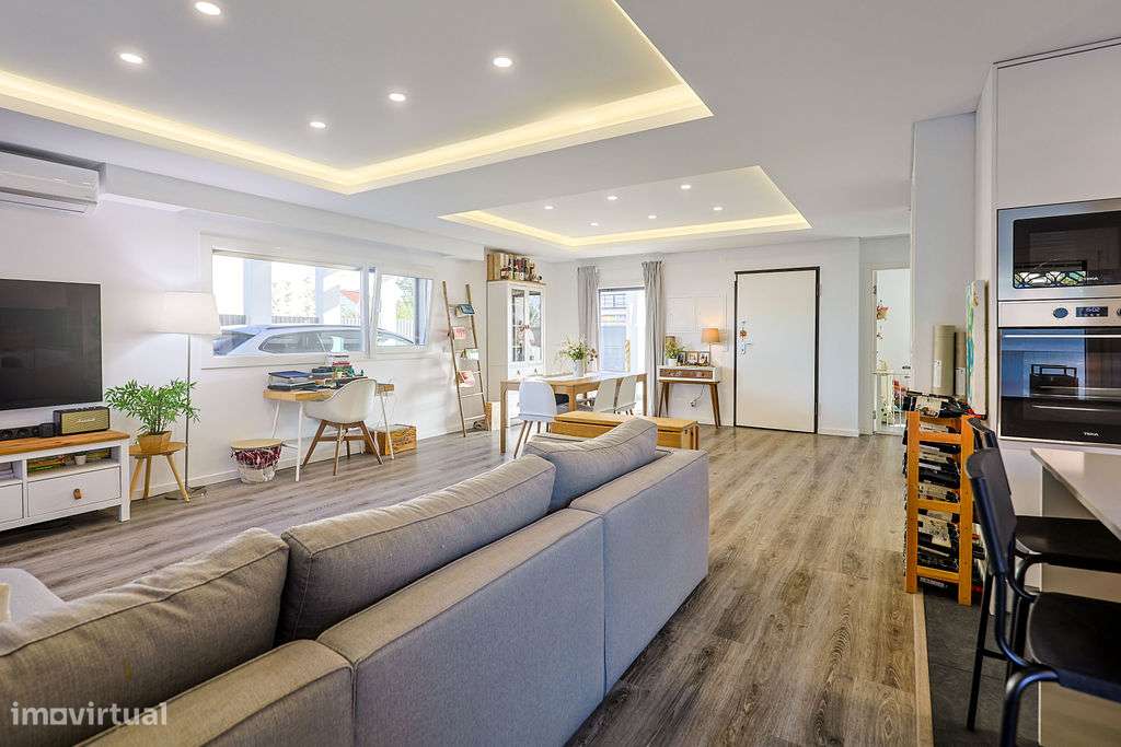 Moradia T4 com jardim, Fernão Ferro-25