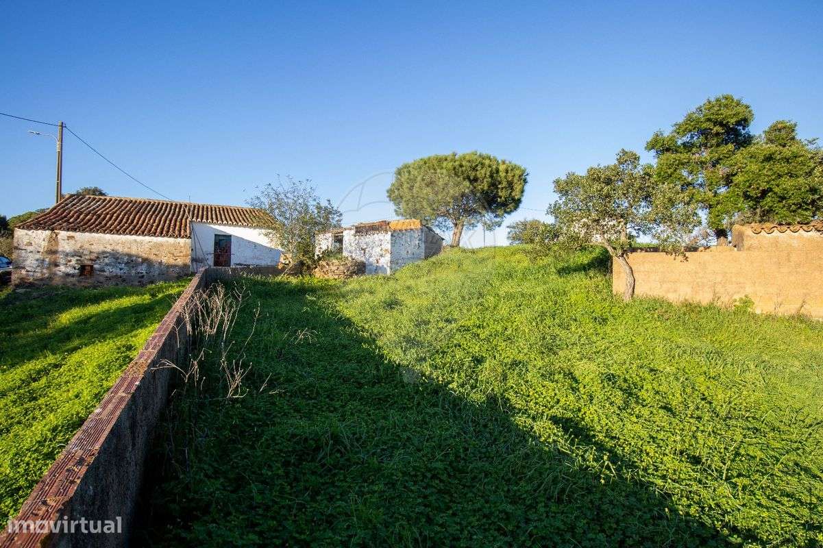 Moradia T2 para venda-6