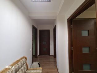 Apartament 2 camere, decomandat! Parcare! 2 Balcoane! Cetatii