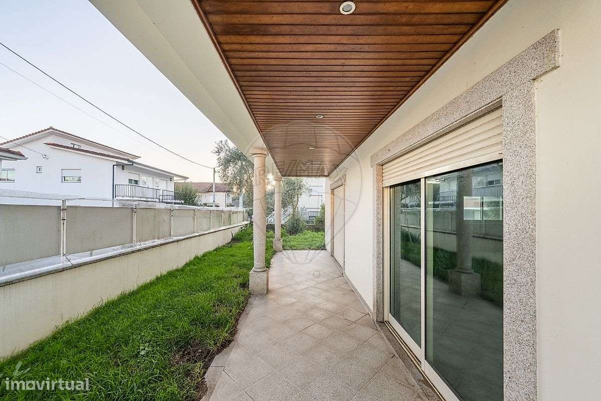 Moradia T3 para venda-3