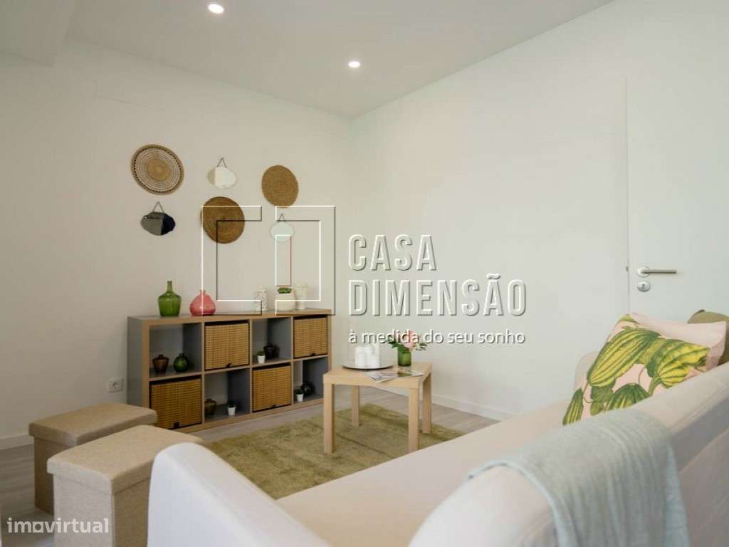 Apartamento T3 em Benfica, com Varandas, Totalmente Mobilado e Pron...-8