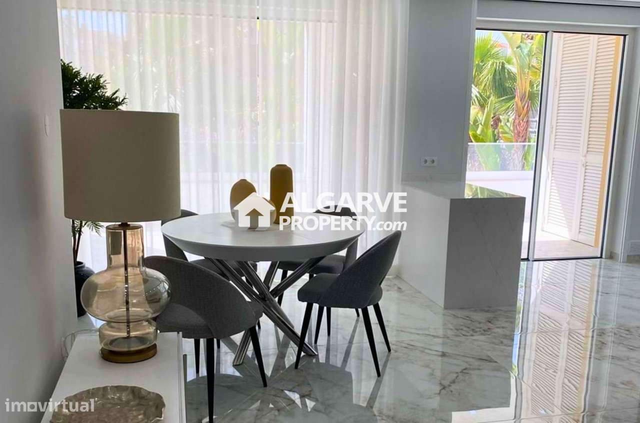 Lagos -  Espaçoso T2  em fase de construção perto da PRAIA - Grande imagem: 2/17