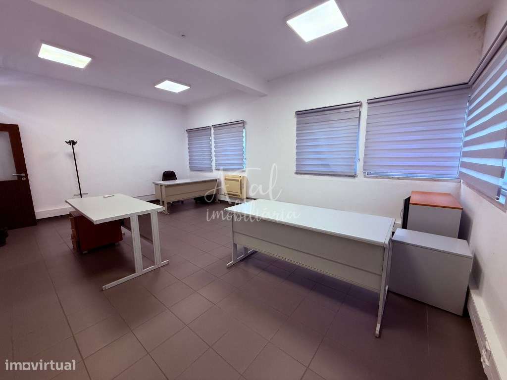 5 Escritórios Usados em Lisboa - Aproveite a Localização Central! - Grande imagem: 2/14