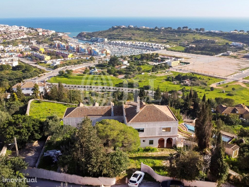 Moradia T5, com vista mar e piscina, em Albufeira, Algarve