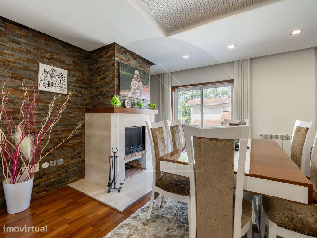 Moradia T4 Independente com Piscina, Ginásio e Garagem para 4 Carro...-10