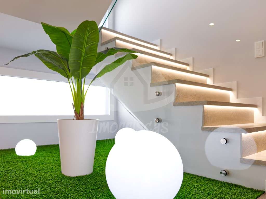 Moradia V4 Nova de Luxo com Rooftop e Vista Rio | Santa Iria de Azóia-32