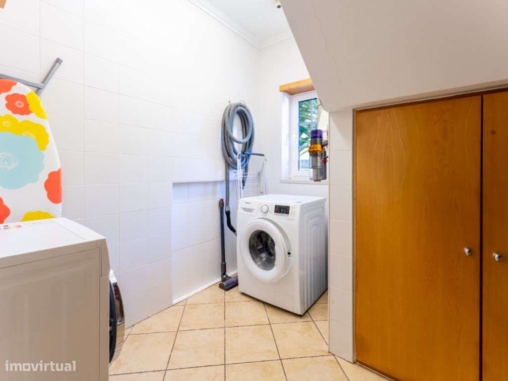 Moradia com Piscina, Jardim e Garagem no Nadadouro, Caldas da Rainha-22