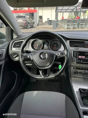 Volkswagen Golf 1.6 TDI BMT Comfortline - 13