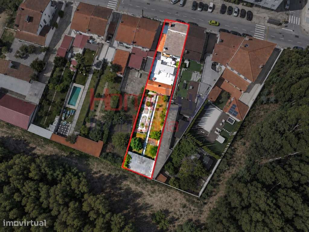 Moradia T4 em Fânzeres-46