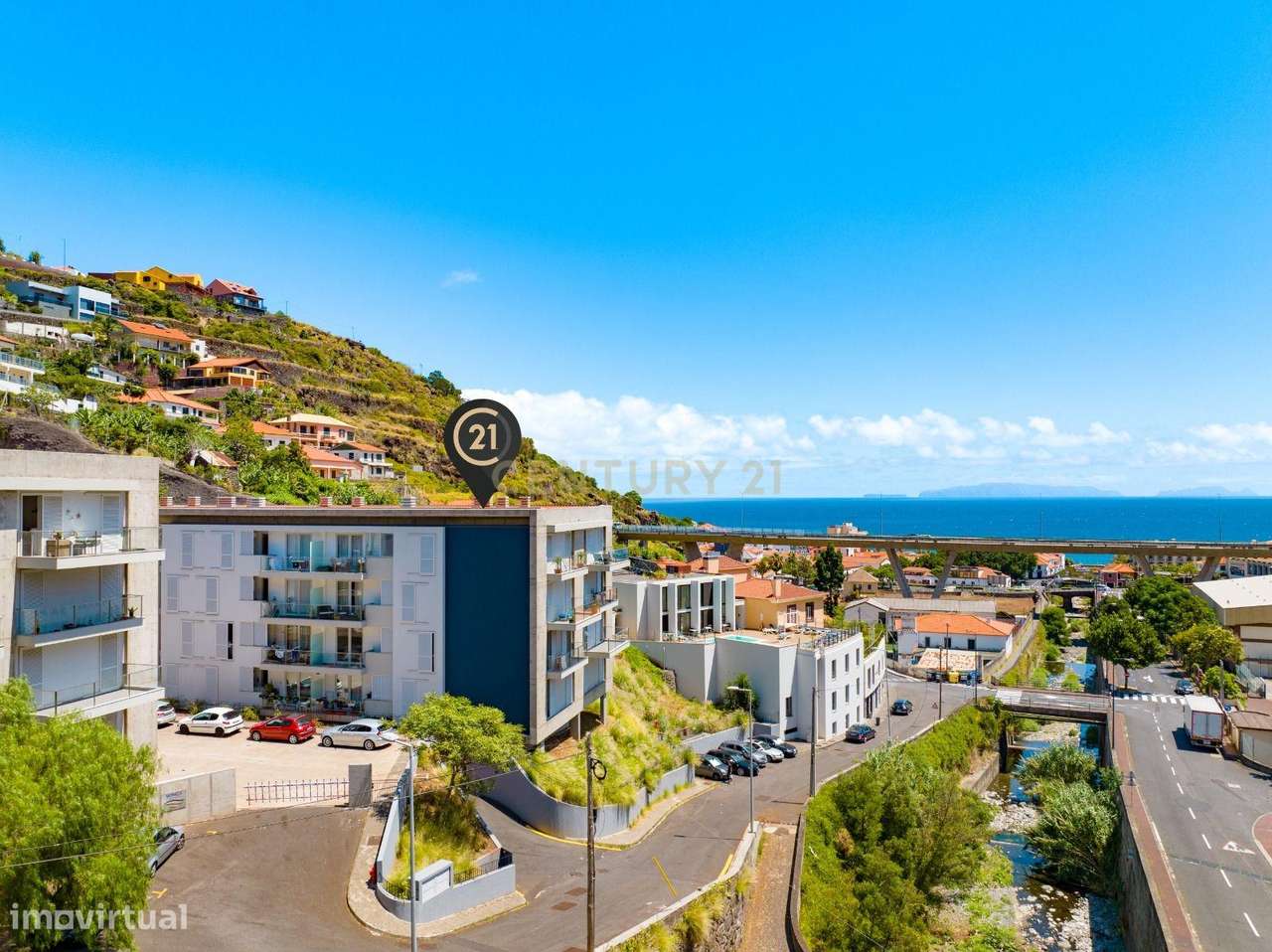 Apartamento T2 no Centro de Santa Cruz com Vista Mar - Grande imagem: 3/9