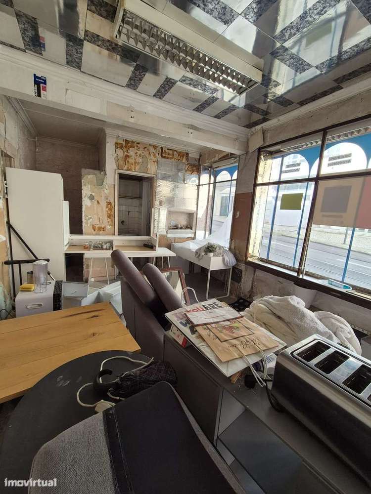 Loja para venda na Ajuda – Boa oportunidade de investimento!-15