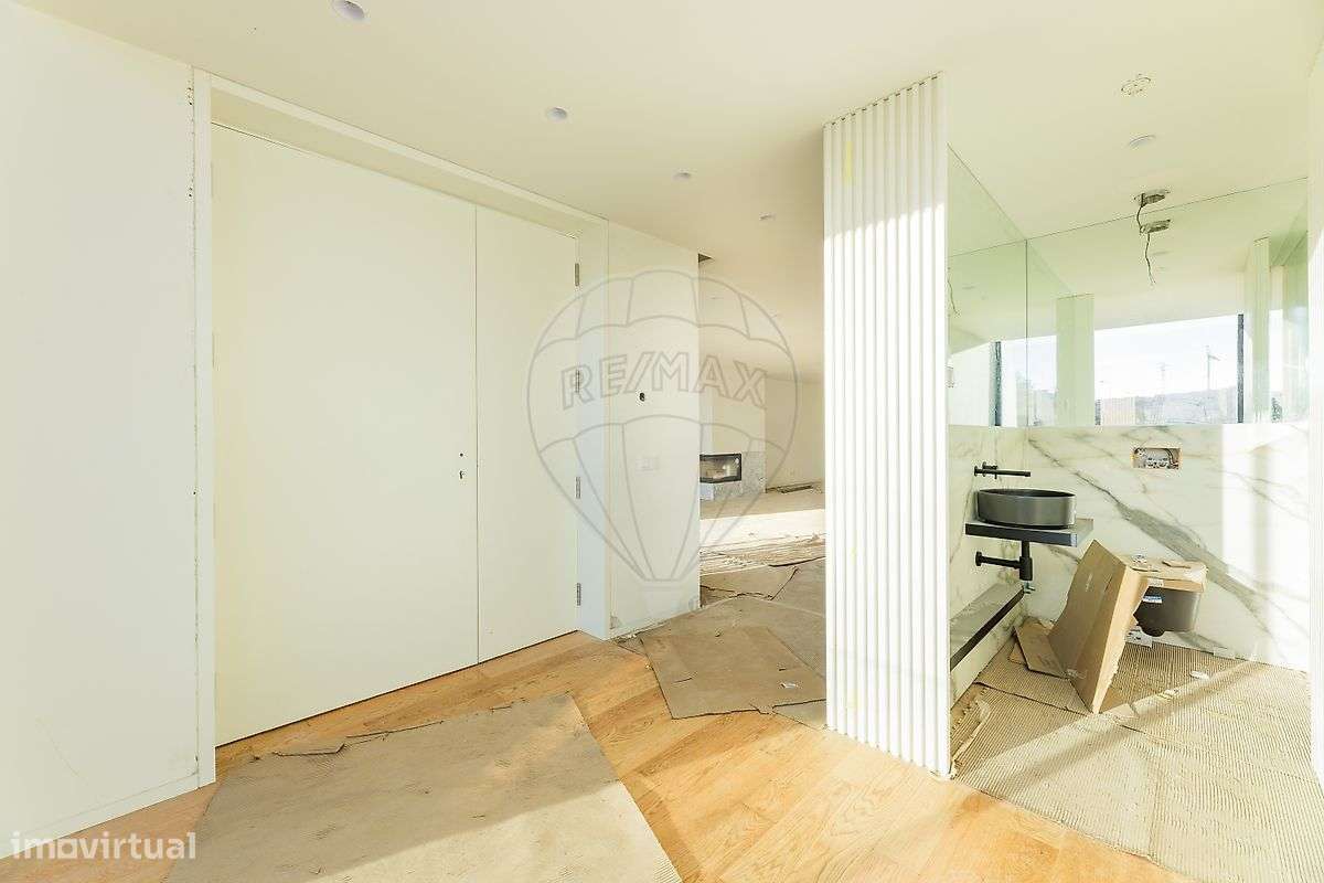 Moradia T4 para venda-4