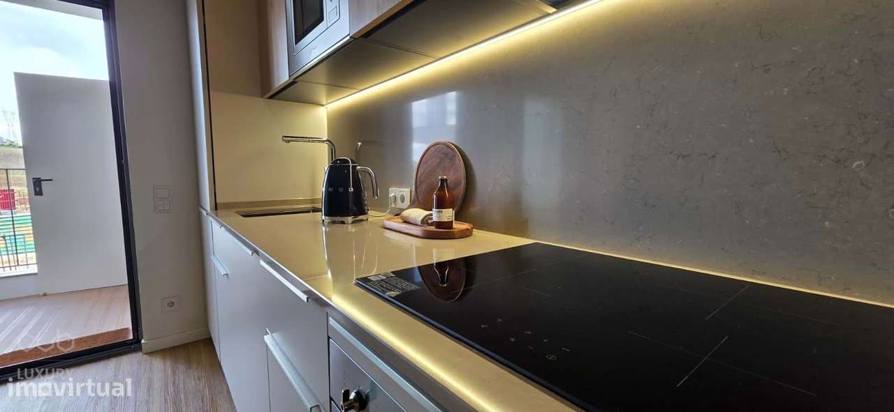 Apartamento T1 Novo em Cedência de Posição Contratual — Edifício Élou,-25