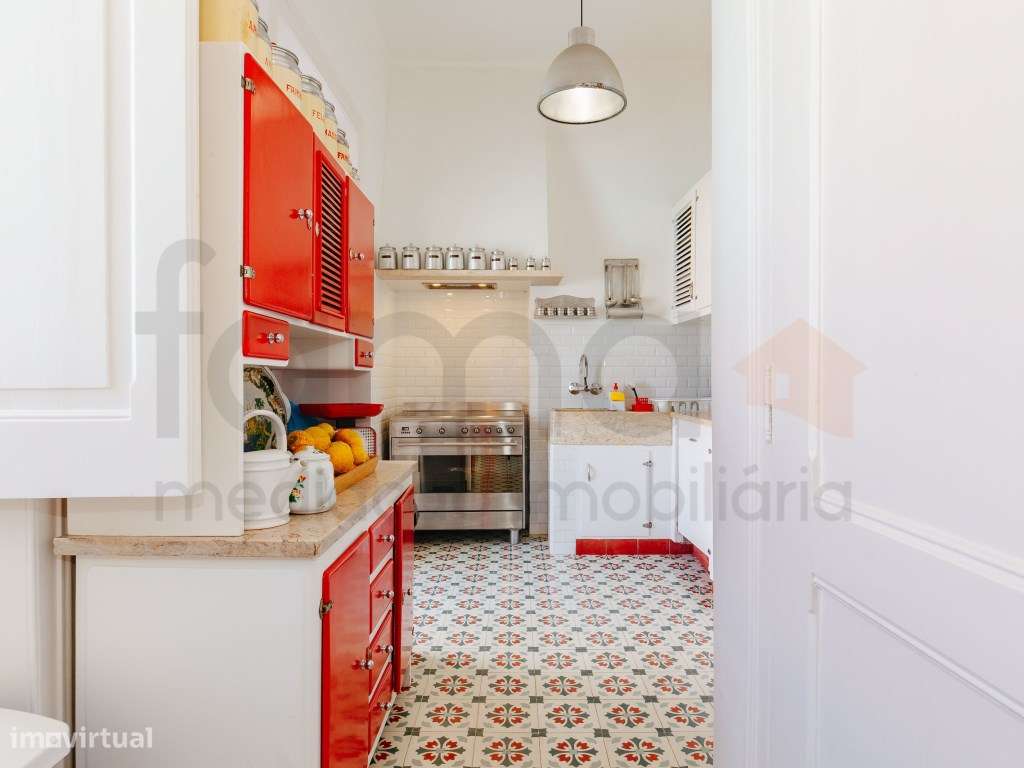 Moradia Bifamiliar T10 com Piscina e Elevada Rentabilidade - Parede...-14