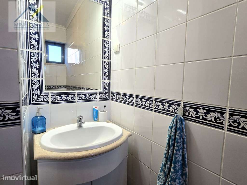 Apartamento T3 com parqueamanto na Quinta do Anjo-21