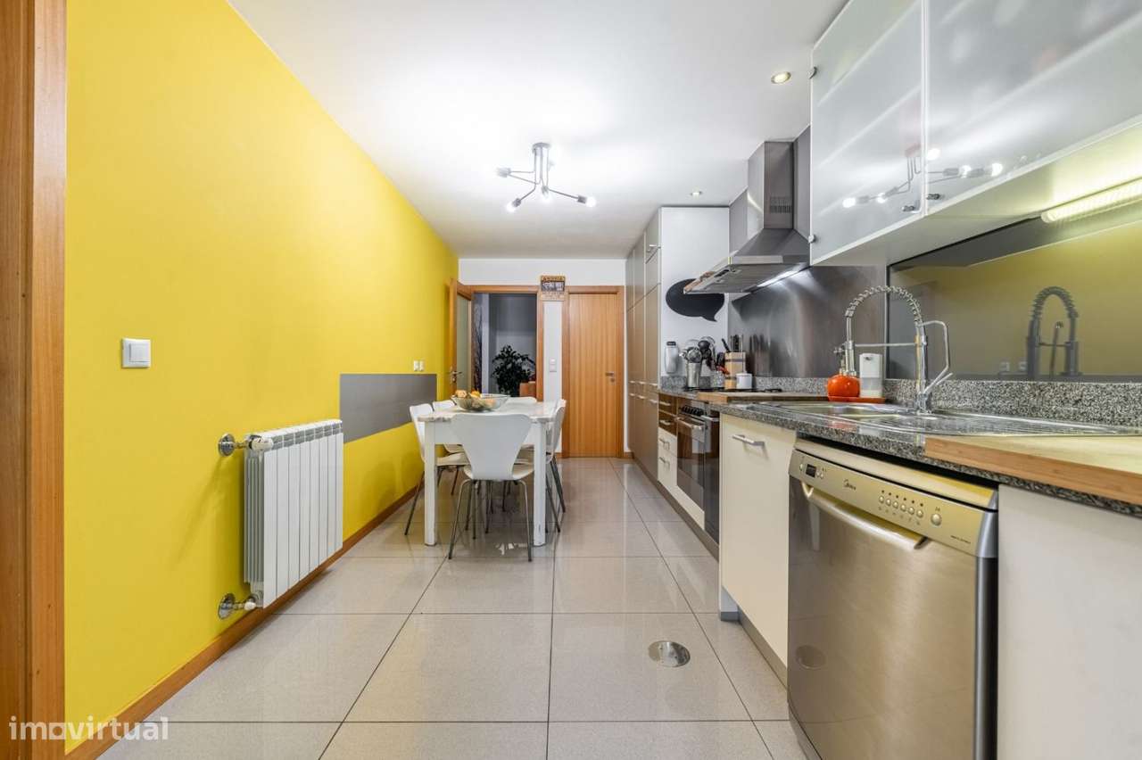 Apartamento T4 com 2 Suites a poucos minutos do Centro de Braga-3